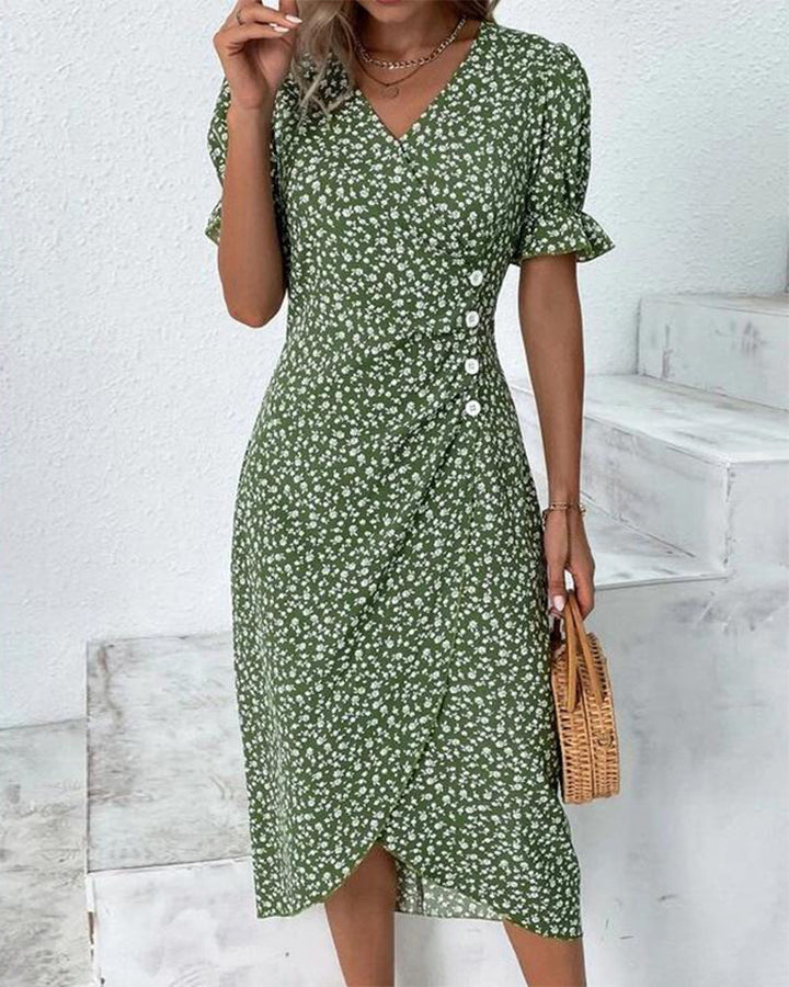 Ellaine | Floral Summer Style with Flattering Fit