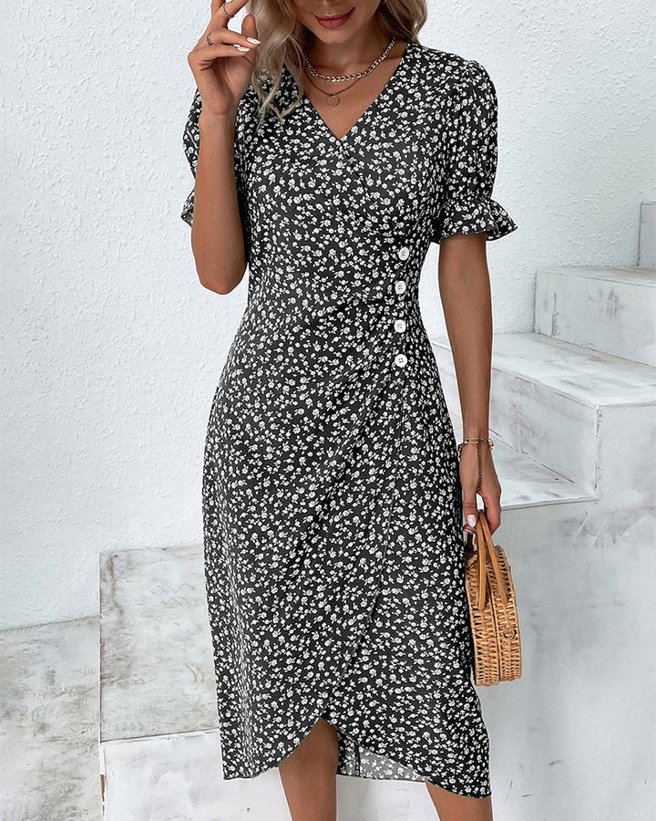 Ellaine | Floral Summer Style with Flattering Fit
