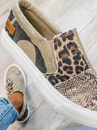 Astrid | Trendy Pain-Relief Slip-Ons